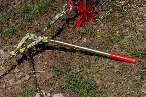 [TCSK] Fencer's Choice Stretcher Bar Puller